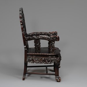 A pair of Chinese finely carved hongmu armchairs, Canton, 19th C. — photo 14