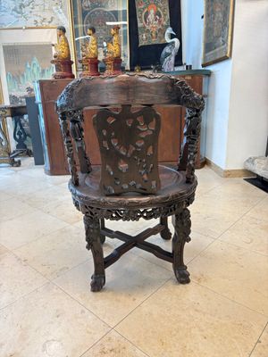 A pair of Chinese finely carved hongmu swivel chairs, Canton, 19th C. — photo 22