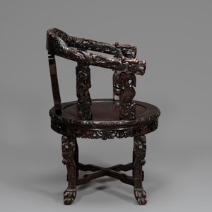 A pair of Chinese finely carved hongmu swivel chairs, Canton, 19th C. — photo 11
