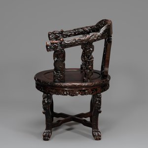 A pair of Chinese finely carved hongmu swivel chairs, Canton, 19th C. — photo 13