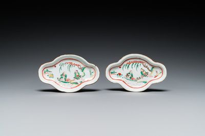 A pair of Chinese four-lobed wucai ko-sometsuke 'mukozuke' bowls for the Japanese market, Tianqi