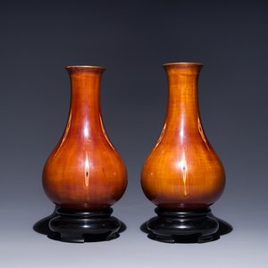 A pair of Chinese Fuzhou or Foochow lacquer 'bamboo' vases, 19/20th C. — foto 1