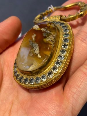 A pair of Chinese gilt-bronze belt ornaments with moss agate, Qianlong — 照片 11