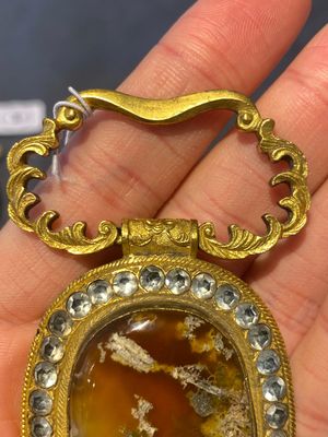 A pair of Chinese gilt-bronze belt ornaments with moss agate, Qianlong — 照片 12