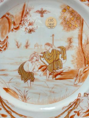 A pair of Chinese gilt-decorated iron-red 'Baptism' dishes, Yongzheng — photo 2