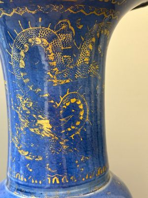 A pair of Chinese gilt-decorated powder-blue 'yenyen' vases with gilt bronze mounts, Kangxi — photo 18