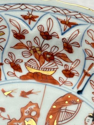 A pair of Chinese gilt iron-red-decorated 'Falconry' plates — photo 29