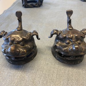 A pair of Chinese gilt-lacquered bronze Chinese 'luduan' censers, Ming — photo 32