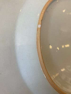 A pair of Chinese gilt puce-enamelled 'harbor view' plates, Qianlong — 照片 9