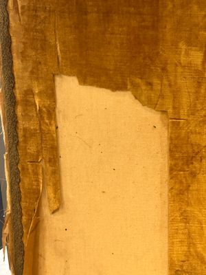 A pair of Chinese gold-thread-embroidered silk 'antiquities' folding screens, 19th C. — foto 47