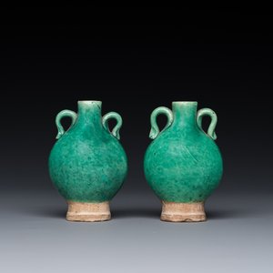 A pair of Chinese green-glazed miniature vases, Ming — photo 3