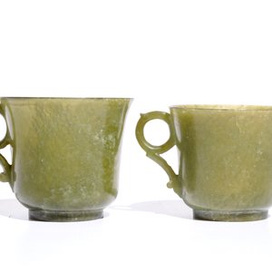 A pair of Chinese green jade cups and saucers, 19th C. — photo 7