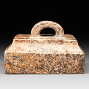 A pair of Chinese grey marble 'lion' seals and a seal, 20th C. — photo 8