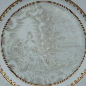 A pair of Chinese grisaille porcelain mythological subject plates, 18th C. — photo 2