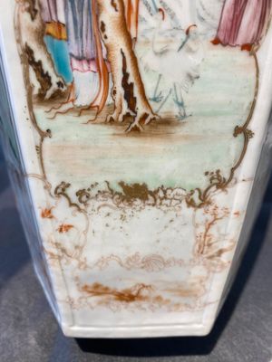 A pair of Chinese hexagonal famille rose 'mandarin subject' vases, Qianlong — photo 20