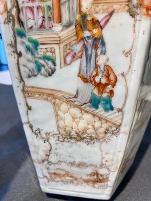 A pair of Chinese hexagonal famille rose 'mandarin subject' vases, Qianlong — photo 26