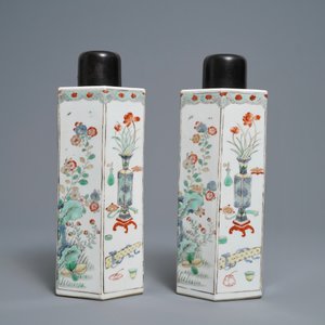 A pair of Chinese hexagonal famille verte tea caddies, Kangxi — 照片 2