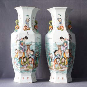 A pair of Chinese hexagonal qianjiang cai 'immortals' vases, signed Wang Qi, dated 1918 — 照片 9
