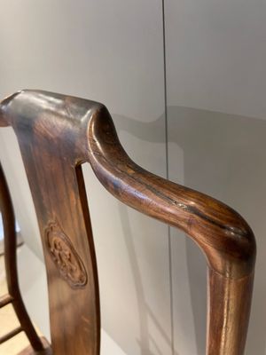 A pair of Chinese Huanghuali wood chairs, Ming — foto 6
