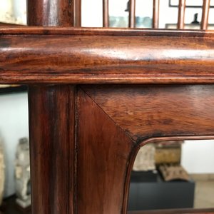 A pair of Chinese huanghuali wood chairs, Republic — 照片 19