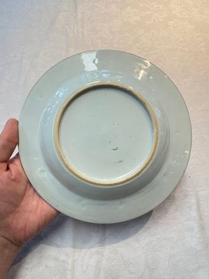 A pair of Chinese Imari-style armorial plates with the arms of Walker for the English market, Kangxi, ca. 1712 — photo 6