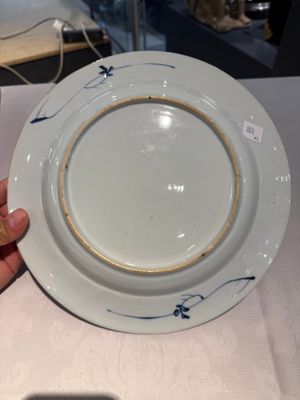 A pair of Chinese Imari-style 'landscape' dishes, Kangxi — photo 20