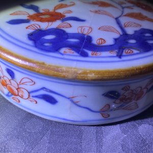 A pair of Chinese Imari-style 'qilin and phoenix' jars and covers, Kangxi — 照片 11