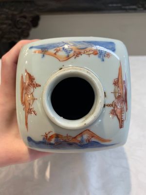A pair of Chinese Imari-style square flasks and covers, Kangxi — foto 22