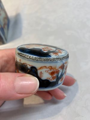A pair of Chinese Imari-style square flasks and covers, Kangxi — foto 7