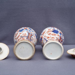 A pair of Chinese Imari-style vases and two dishes, Qianlong — 照片 39