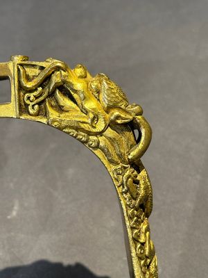 A pair of Chinese imperial gilt-bronze stirrups with dragons, De 德 mark, 18th C. — foto 11