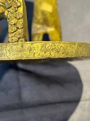 A pair of Chinese imperial gilt-bronze stirrups with dragons, De 德 mark, 18th C. — foto 14