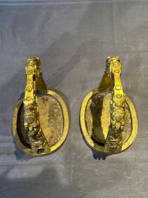 A pair of Chinese imperial gilt-bronze stirrups with dragons, De 德 mark, 18th C. — foto 5