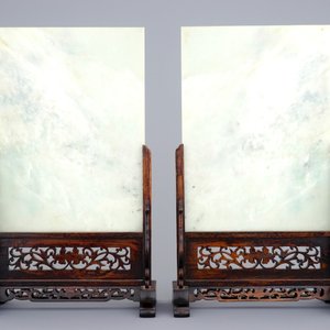 A pair of Chinese inlaid hardstone table screens, 19/20th C. — photo 2
