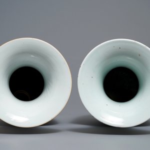 A pair of Chinese iron red 'Buddhist lions' vases, 19/20th C. — photo 5