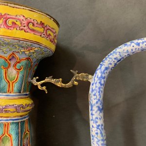 A pair of Chinese Islamic market Canton enamel ewers and covers, Qianlong/Jiaqing — photo 19