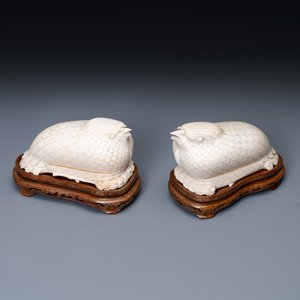 A pair of Chinese ivory quail-shaped boxes on inlaid wooden stands, Republic — photo 1