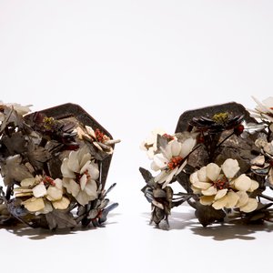 A pair of Chinese jade, soapstone, agate and coral trees in cloisonné pots, China, 19/20th C. — photo 6