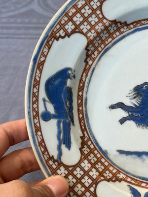 A pair of Chinese 'leaping pekinese' plates, possibly after a design by Cornelis Pronk, Qianlong, ca. 1740 — 照片 11