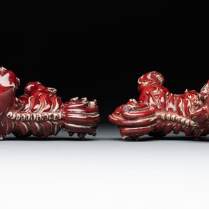 A pair of Chinese lime-green-glazed Buddhist lions and a pair of flambé-glazed Shiwan Buddhist lions, 19/20th C. — photo 12