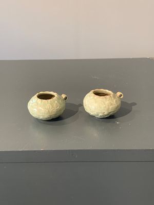 A pair of Chinese Longquan celadon bird feeders, Song — photo 1