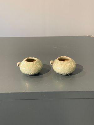 A pair of Chinese Longquan celadon bird feeders, Song — photo 4