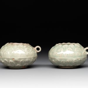 A pair of Chinese Longquan celadon bird feeders, Song — photo 2