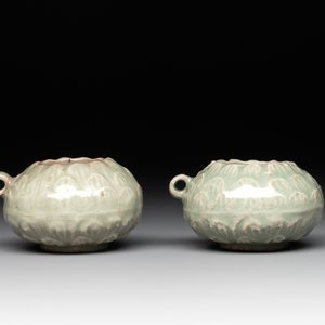 A pair of Chinese Longquan celadon bird feeders, Song — photo 4
