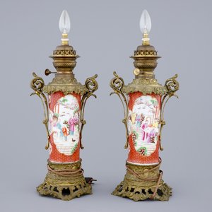 A pair of Chinese mandarin vases with bronze lamp mounts, 18/19th C. — photo 3