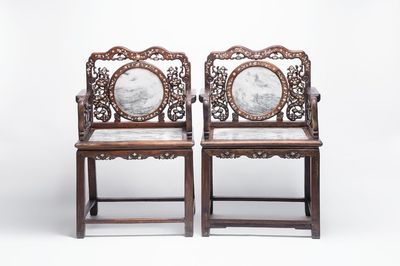 A pair of Chinese marble-inset mother-of-pearl-inlaid hongmu chairs, 19th C.