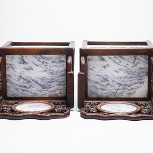A pair of Chinese marble-inset mother-of-pearl-inlaid hongmu chairs, 19th C. — foto 7