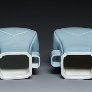 A pair of Chinese monochrome lavender-blue-glazed 'fanghu' vases, Guangxu mark and of the period — 照片 5