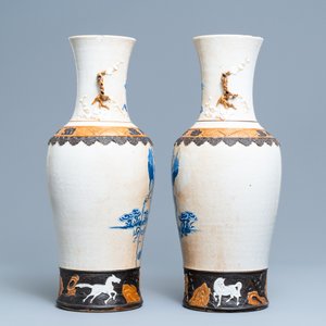 A pair of Chinese Nanking crackle-glazed vases with Li Tieguai, 19th C. — photo 4