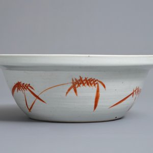 A pair of Chinese Nanking famille rose vases and a bowl, 19th C. — 照片 10